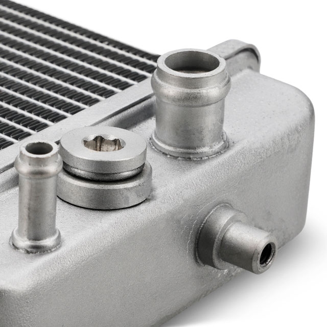 Radiador Derbi Senda R preparado para termostato Allpro